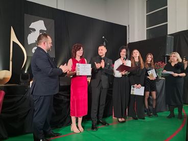Maria Sułkowska z pierwszym miejscem podczas Wieczoru Poezji przy Świecach